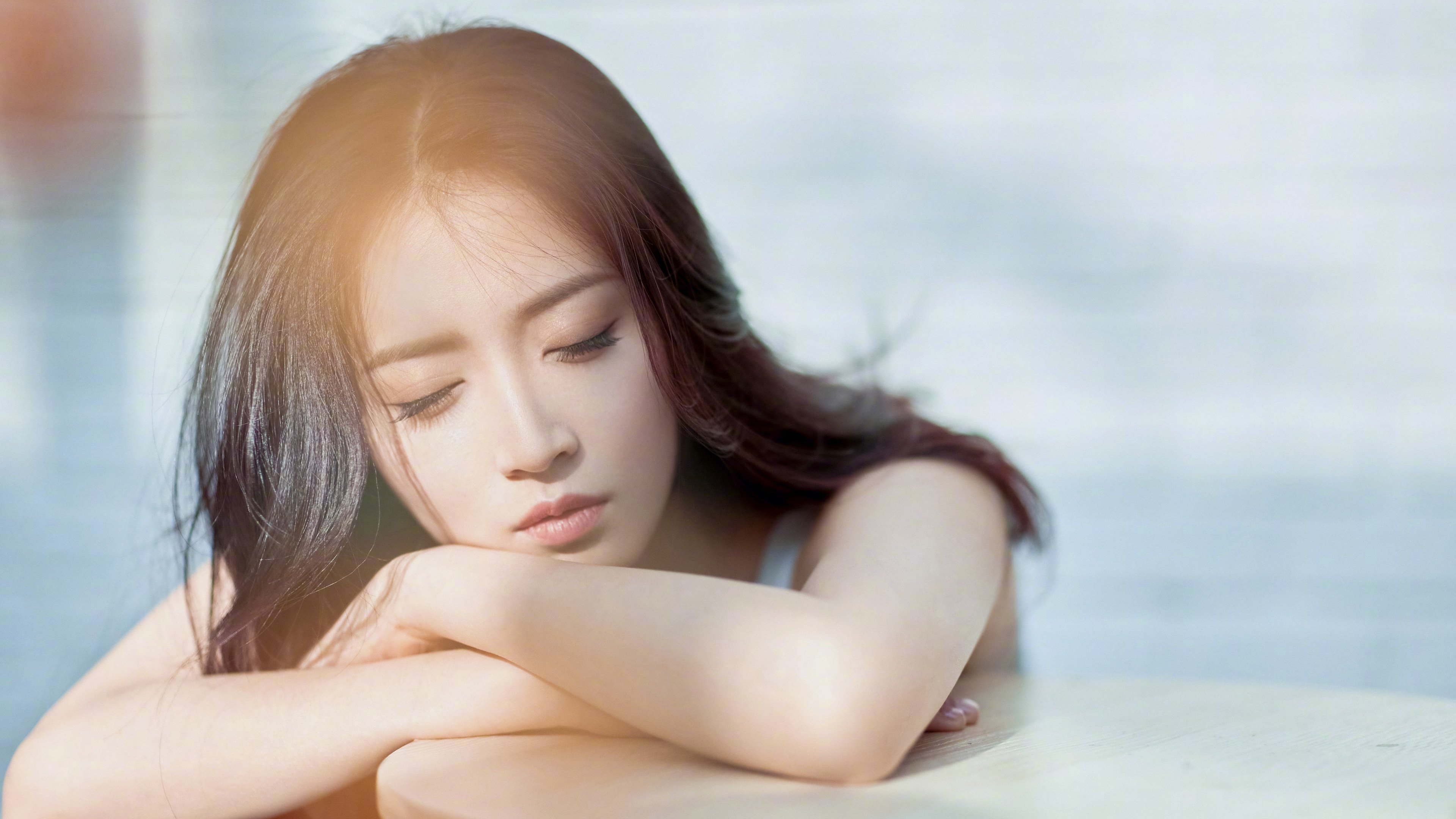 AYX体育-陈佳极速入水领跑蝶泳决赛，游泳陈佳